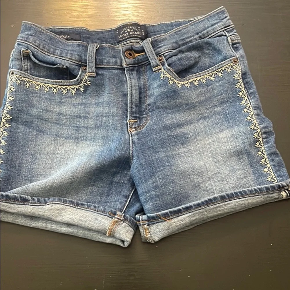 Lucky brand shorts - Picture 1 of 2